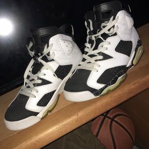 Air Jordan’s Oreo 6’s